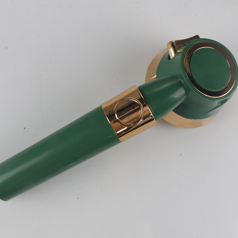 Akış koyu yeşil duş